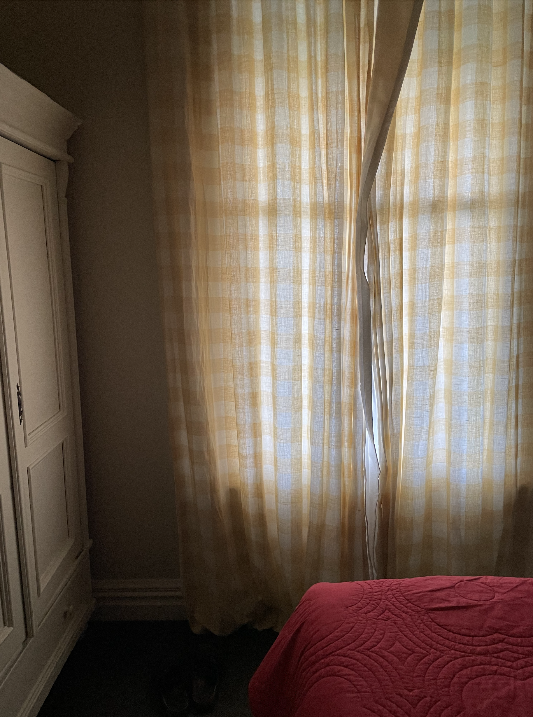 cottage farmhouse bedroom French